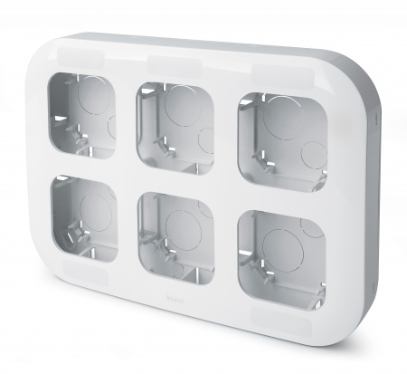 Блок шестипостовой Legrand Quteo белый